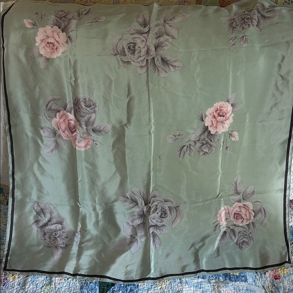 Hanae Mori scarf in Sage Green and Pink